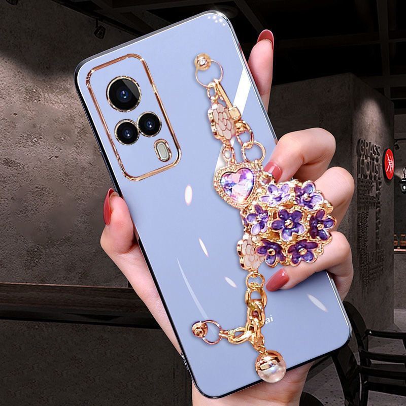 Kawaii Grey Gem and Flower Pendant Phone Case