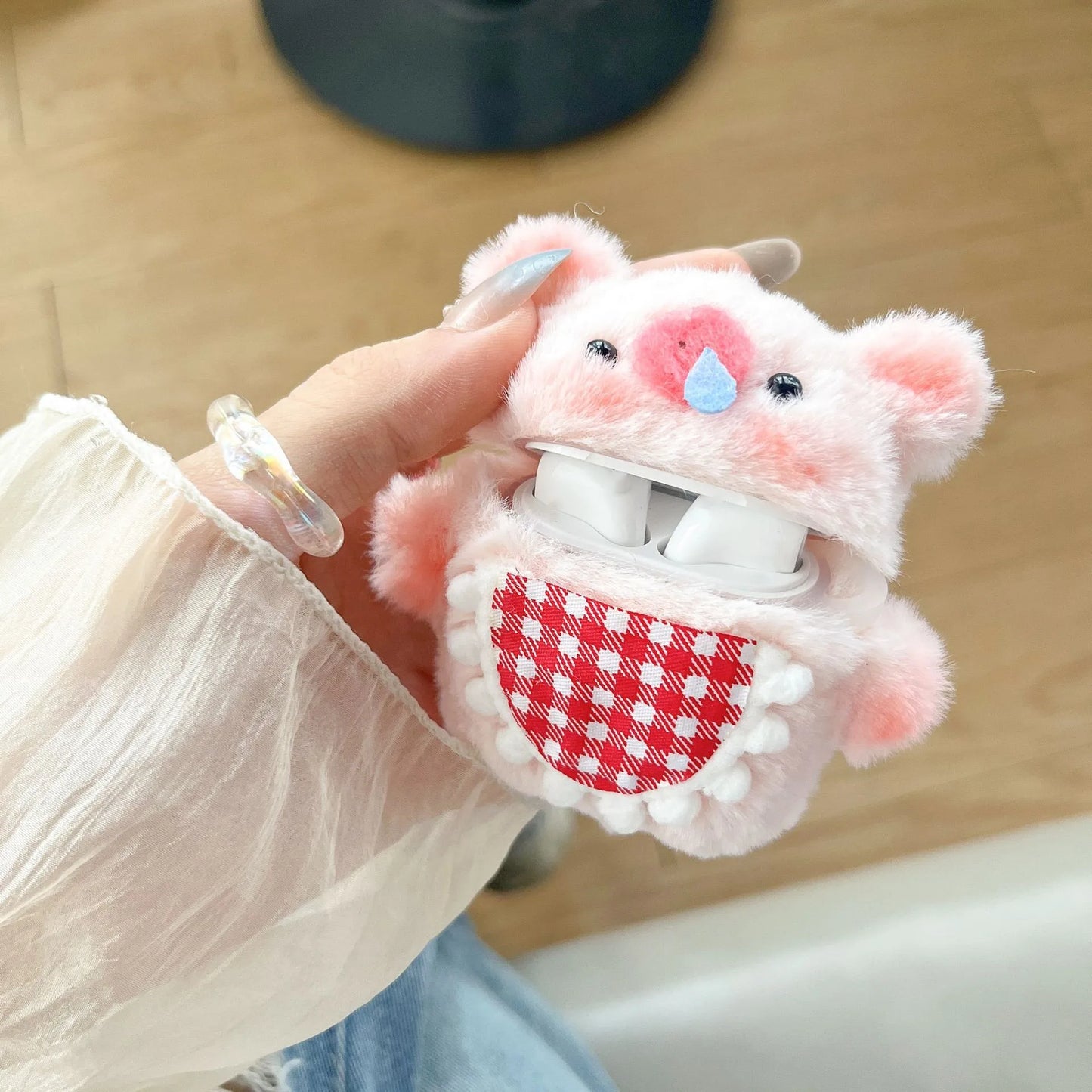 Kawaii Plush Pig AirPods Case