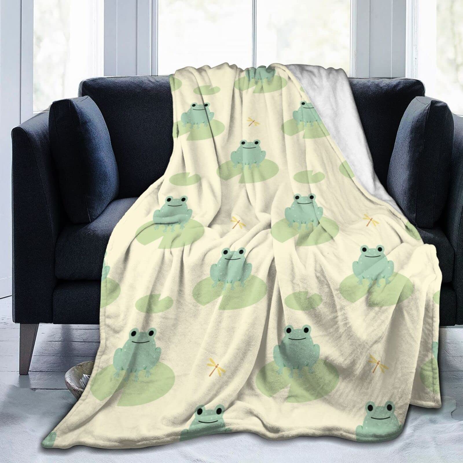 Kawaii Flannel Frog Blanket