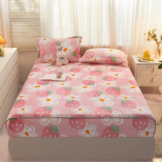 Kawaii Strawberry Flower Flannel Mattress Cover