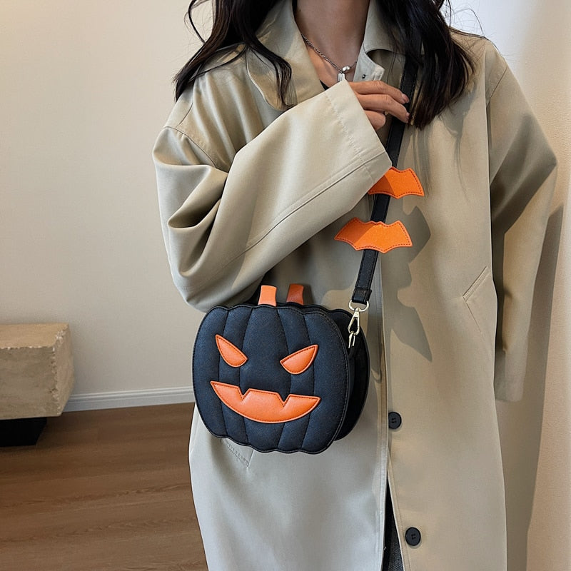 Kawaii Spooky Pumpkin Purse in Black