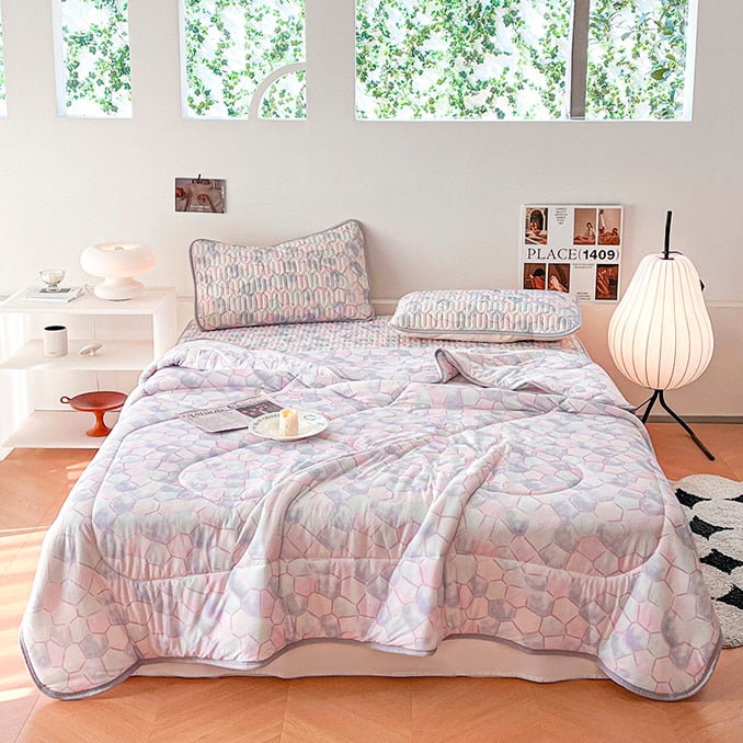 Kawaii 3 Piece Reversible Quilt Sets