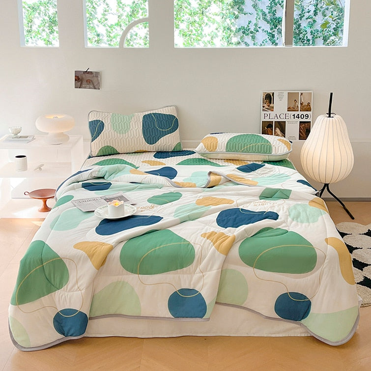 Kawaii 3 Piece Reversible Quilt Sets