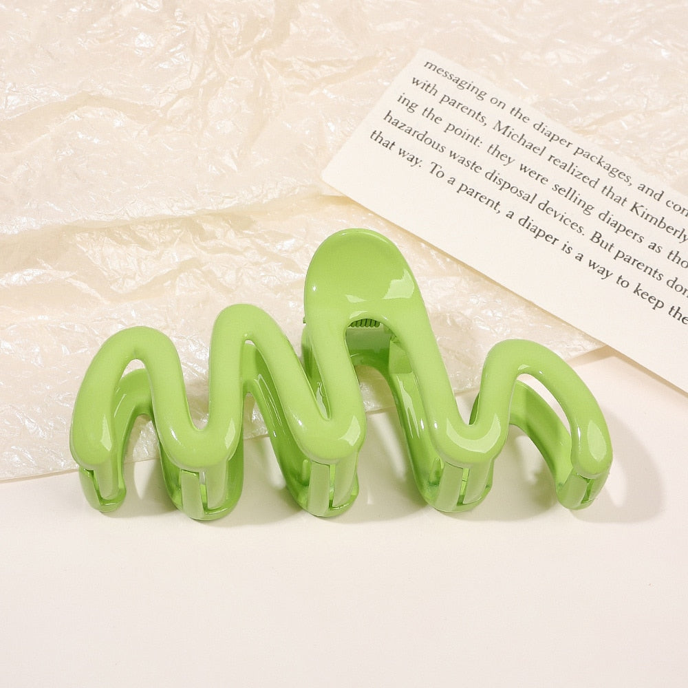 Groovy Green Wave Hair Claw