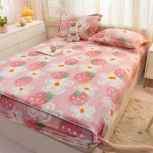 Kawaii Strawberry Flower Flannel Mattress Cover