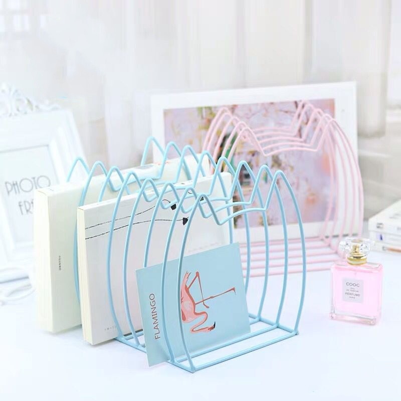 Kawaii Blue Metal Cat Desktop Organizer