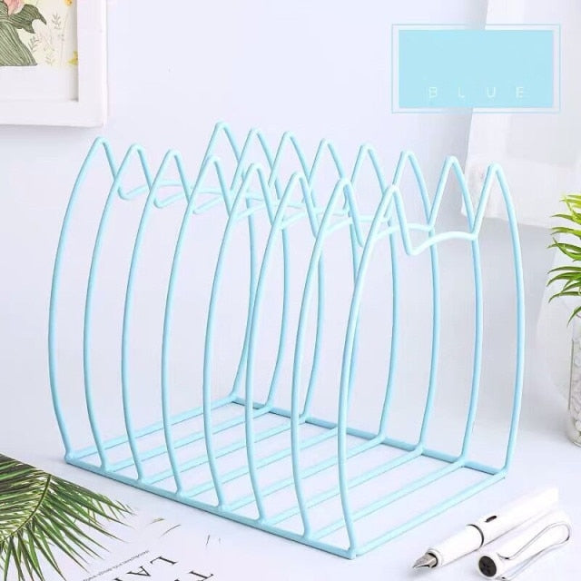 Kawaii Blue Metal Cat Desktop Organizer