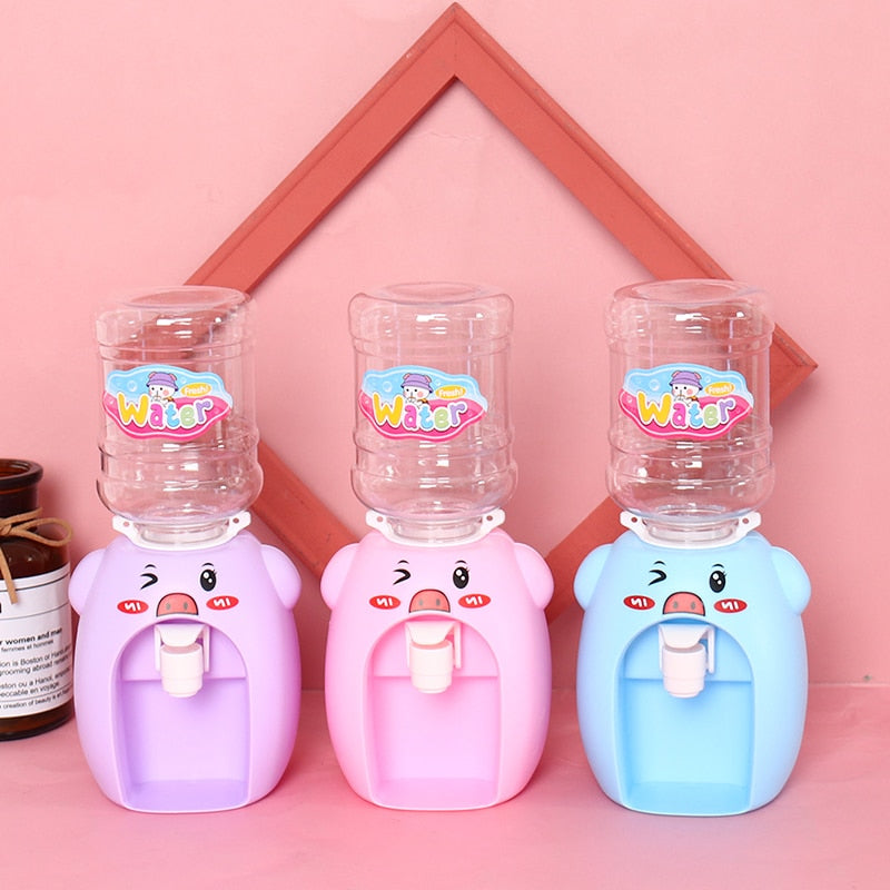Kawaii Mini Drink Dispensers Shaped Like Pigs