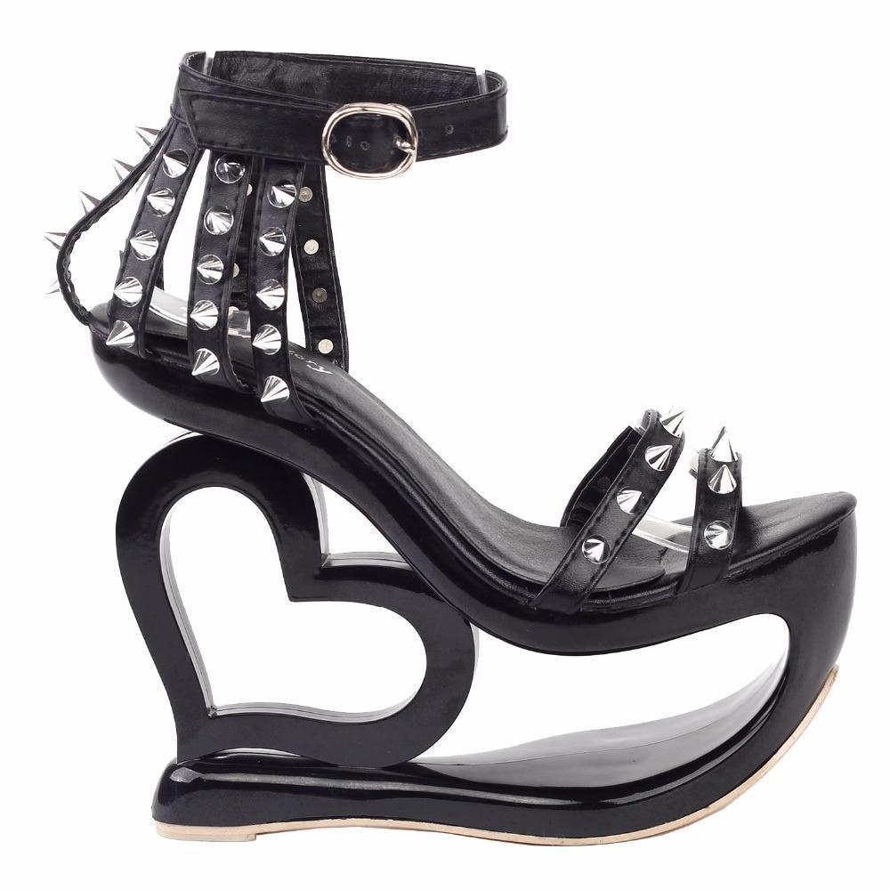 Kawaii Black Heart Heel Spiky Shoes