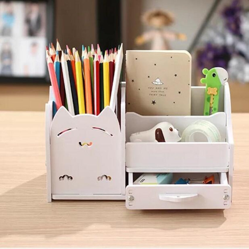 White Neko Cat Desktop Organizer