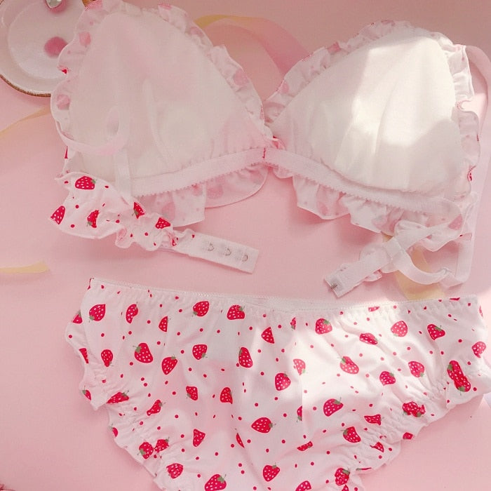 Kawaii Strawberry Print Bra & Panties Set – Kore Kawaii