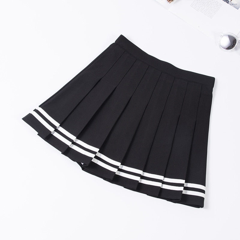 Kawaii Black High Waist Pleated Skirt