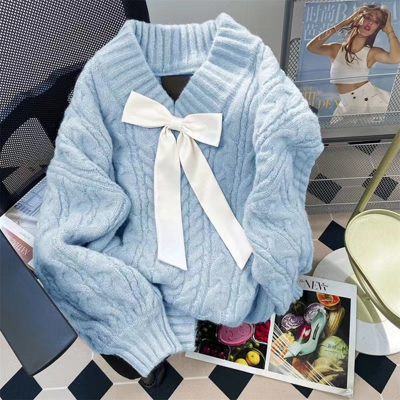 Kawaii Sweet V-Beck Bow Sweater in Blue