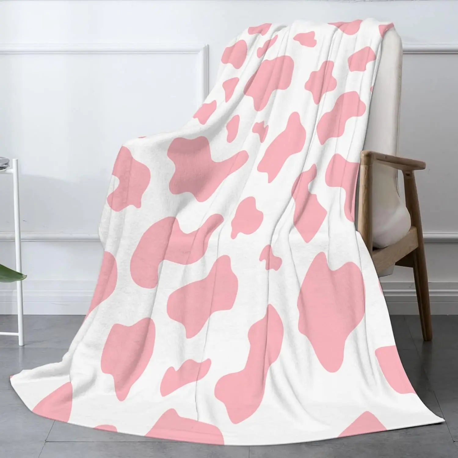 Kawaii Cow Print Flannel Blanket