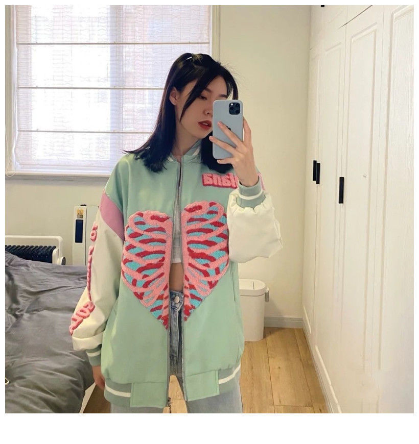 Girl wearing Kawaii Pastel Skeleton Heart Jacket