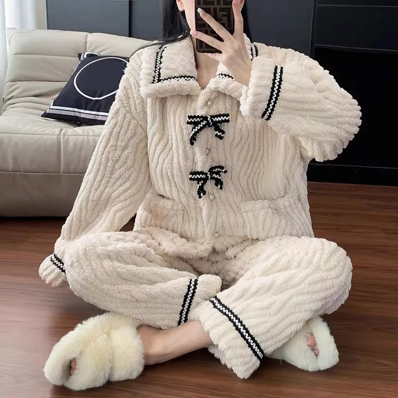 Kawaii Black & White Pajamas with woman taking selfie sitting on the ground