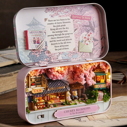 Kawaii Miniature Dollhouse Box Theatre