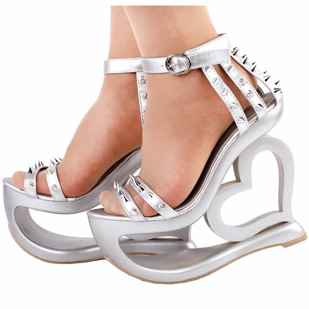 Model Wearing Kawaii Silver Heart Heel Spiky Shoes