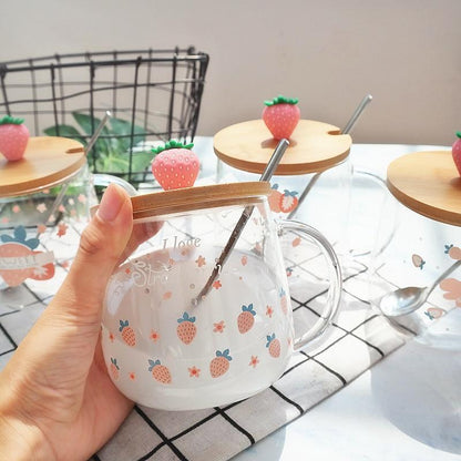 Kawaii Strawberry Glass Print Cup With Strawberry on the Wooden lid