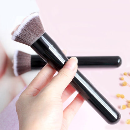 Kawaii Cat Paw Makeup Brush in Black